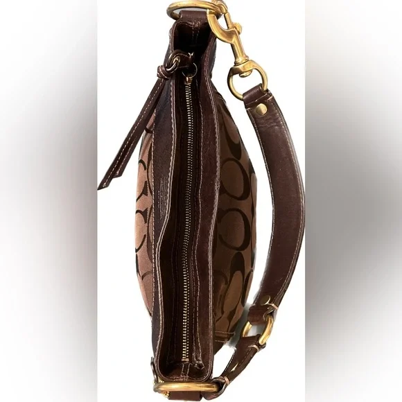 Coach Brown and Black Signature Bag - Picture 5 of 12